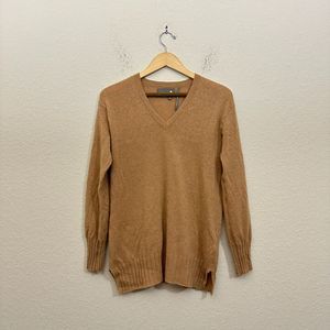 ANTHROPOLOGIE The Cashmere Collection V-Neck Pullover Sweater in Dark Tan